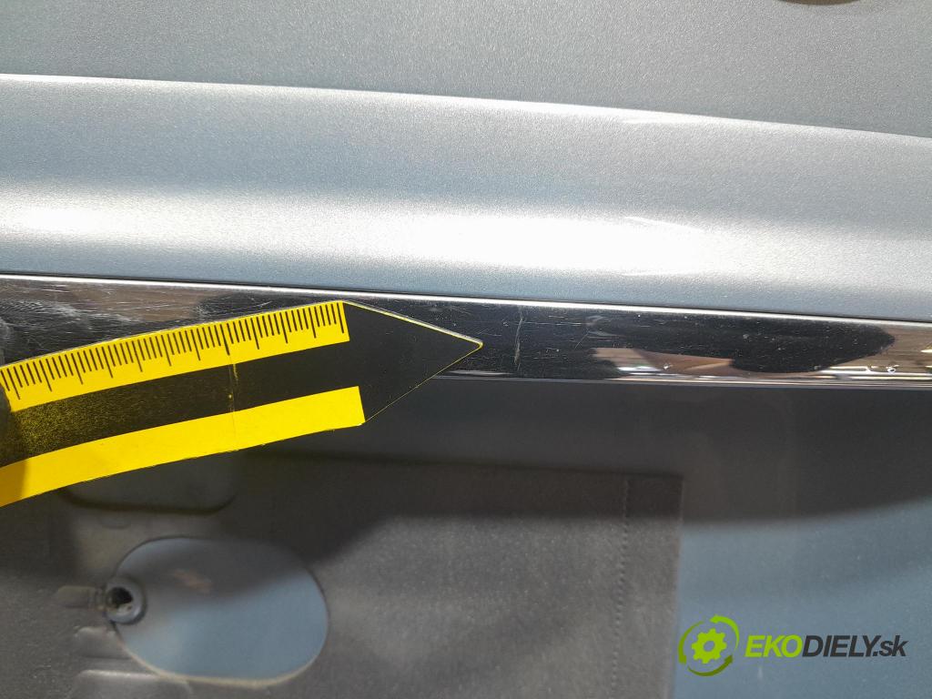 Volvo S40 2012 zadna dveře kufra: kufra:
