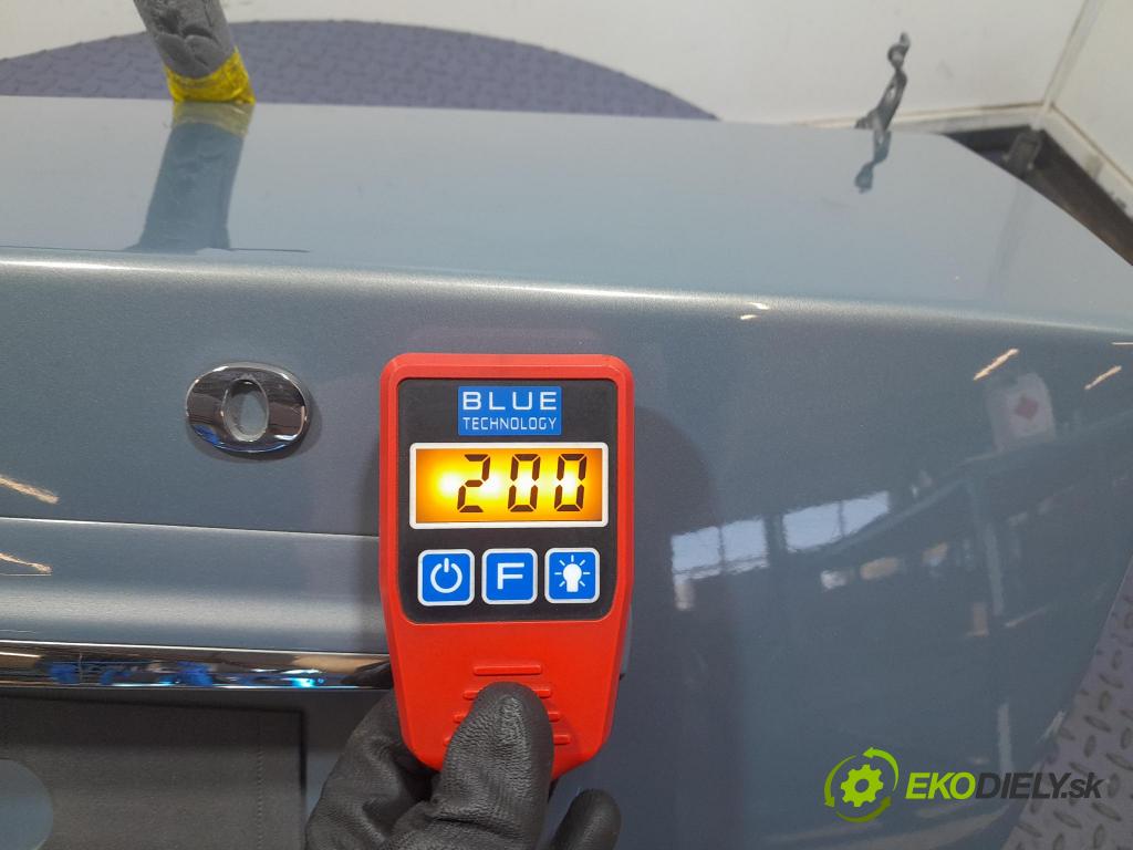 Volvo S40 2012 zadna dveře kufra: kufra: