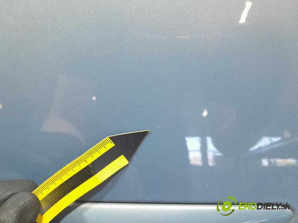 Volvo S40 2012 dveře před prave