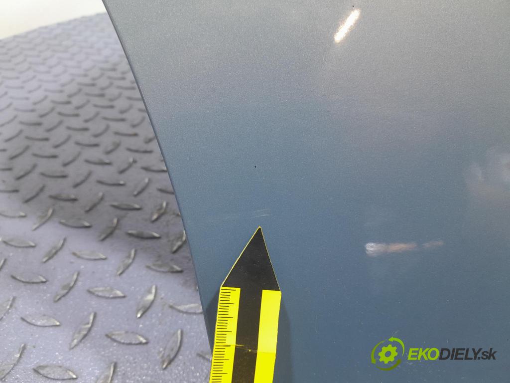 Volvo S40 2012 dveře Zad: prave
