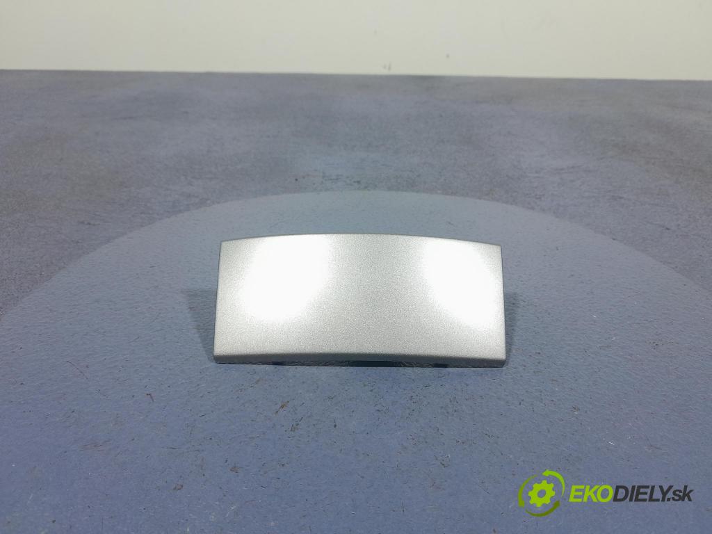 Ford Fiesta 2008 kryt Plast: Interiéry: 8A61-A061B62-AFW