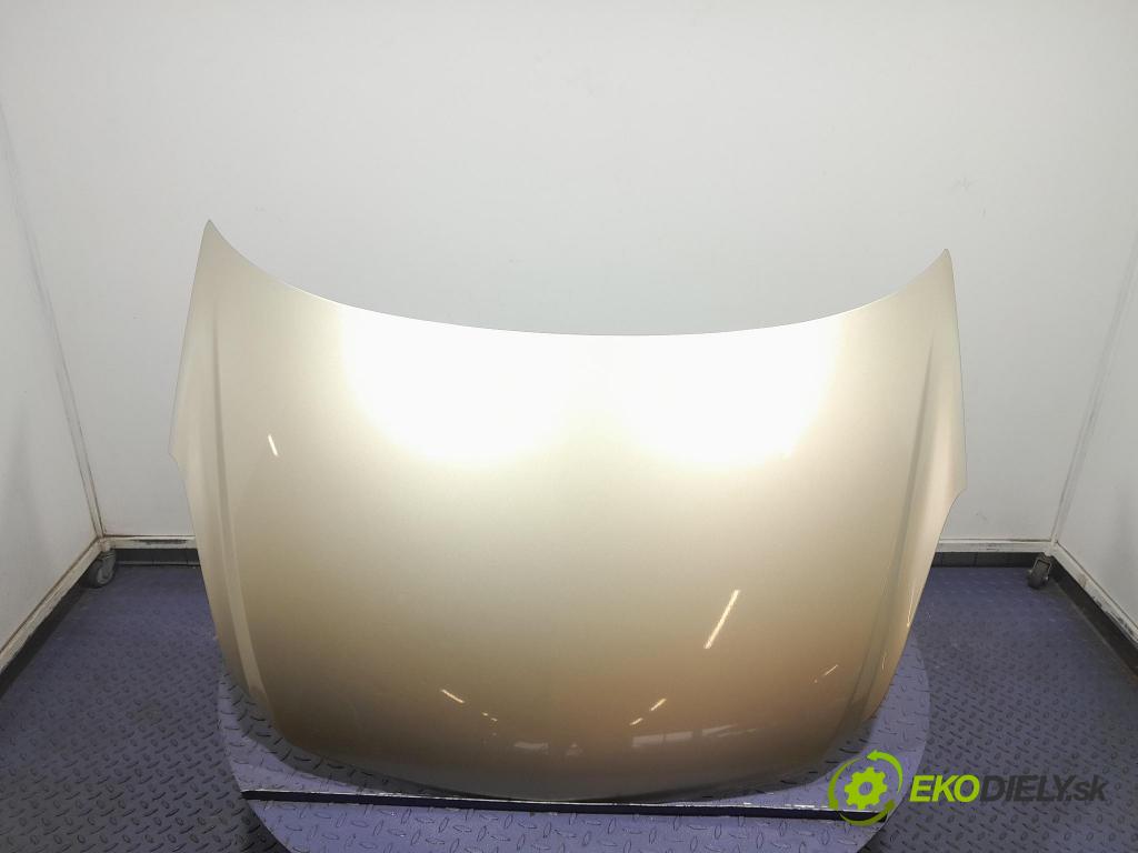Opel Corsa 2009 kapota přední: