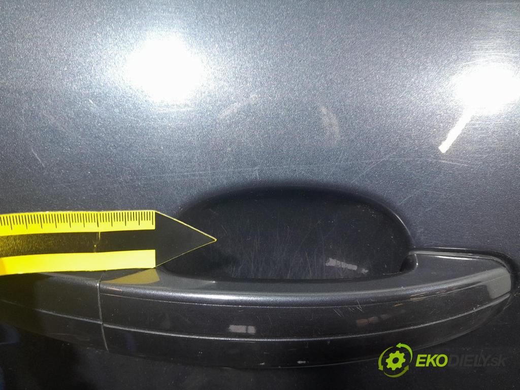 Ford Focus 2008 dveře před prave
