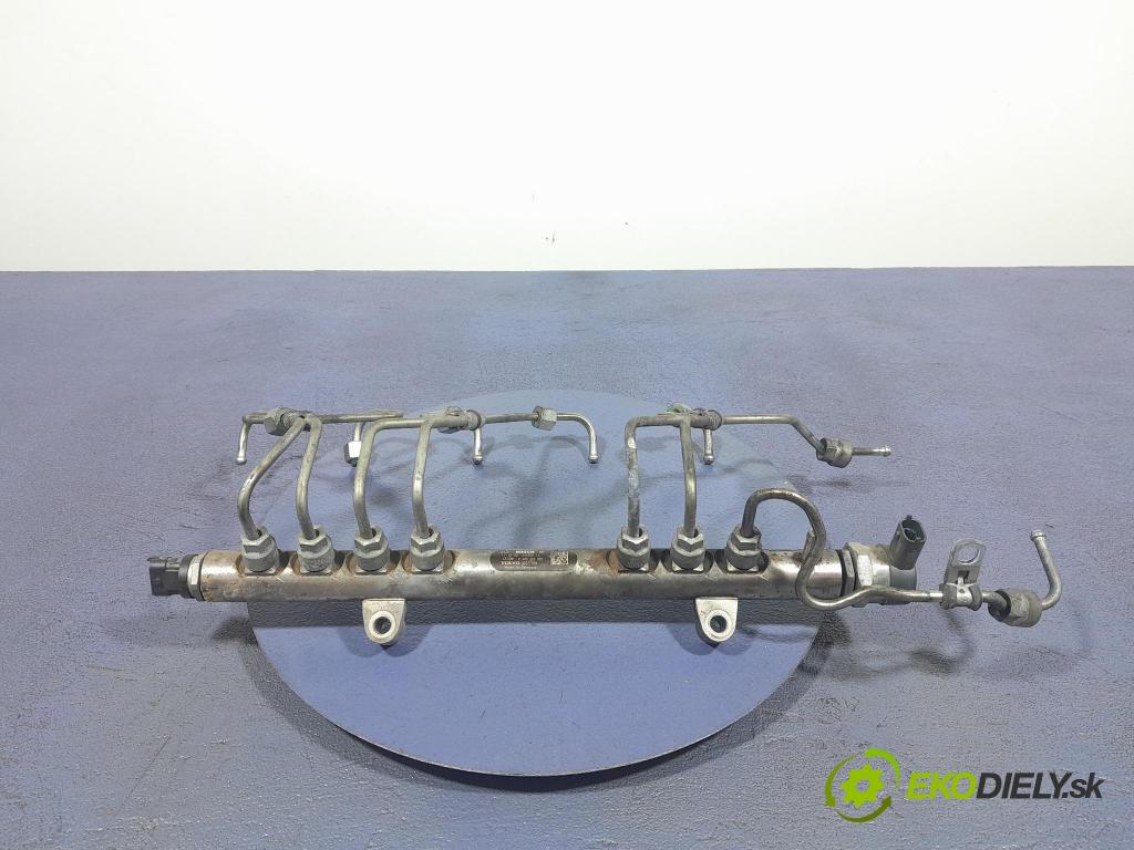 Volvo S40 2012 lišta Zásobování 30777759