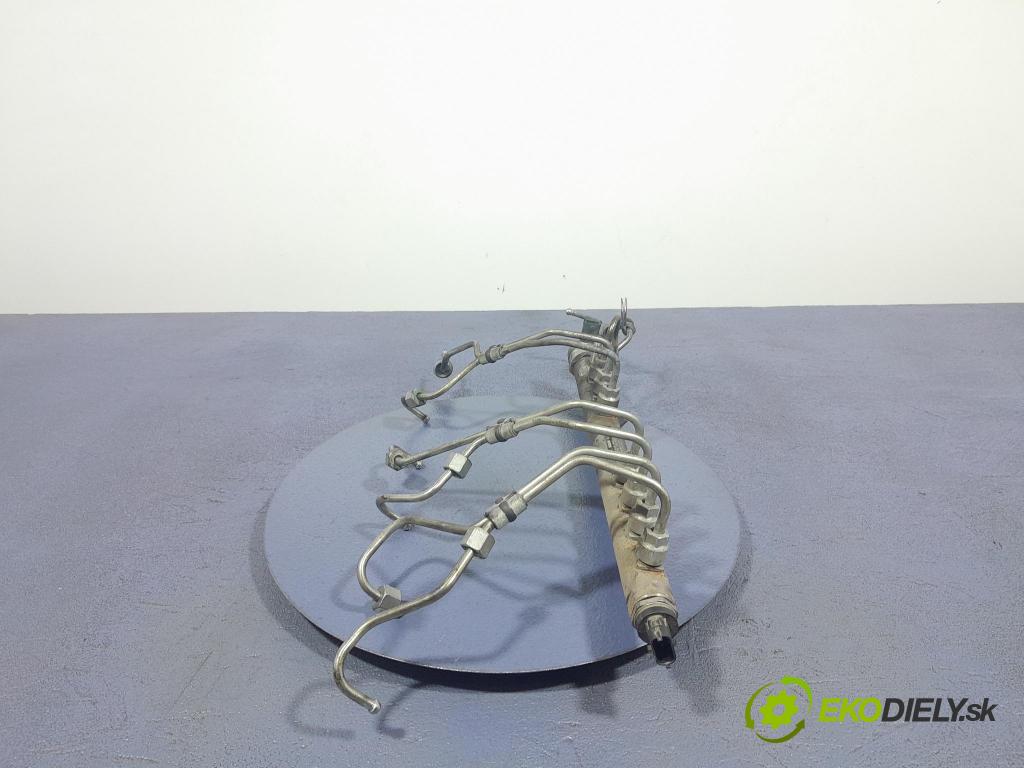 Volvo S40 2012 lišta Zásobování 30777759