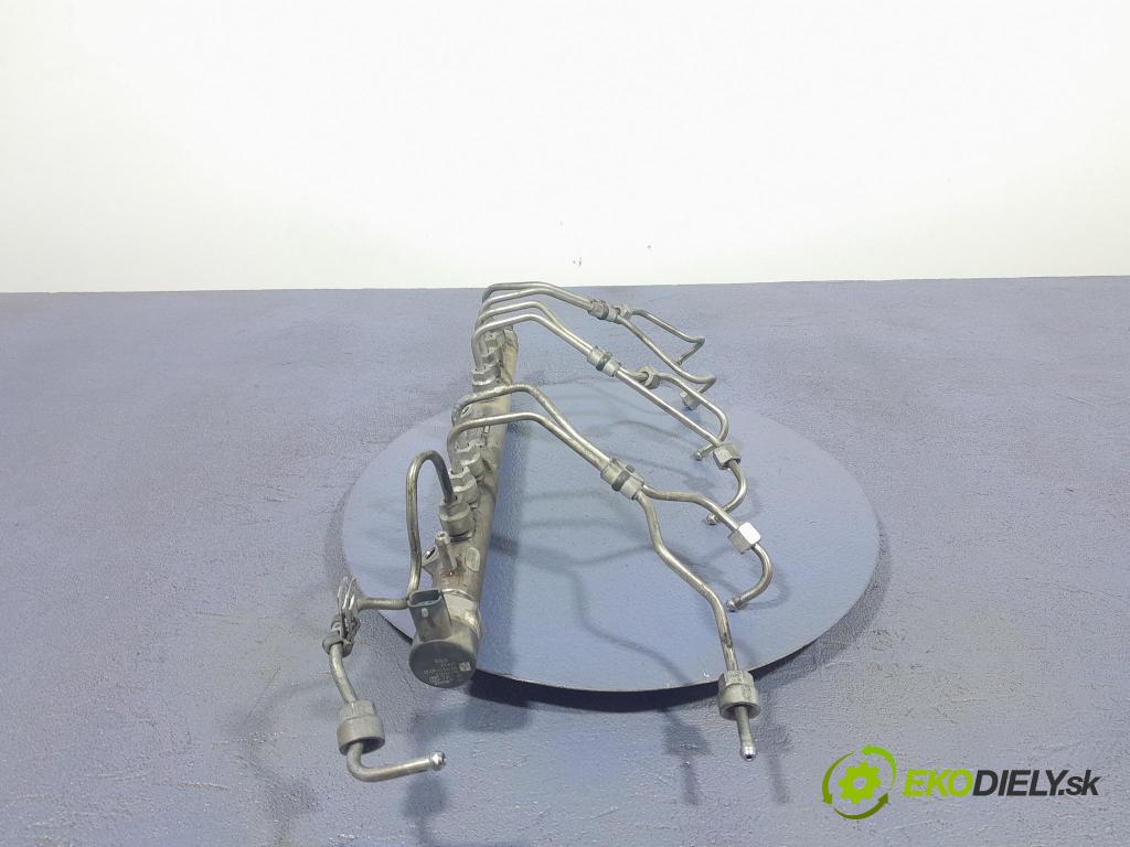 Volvo S40 2012 lišta Zásobování 30777759
