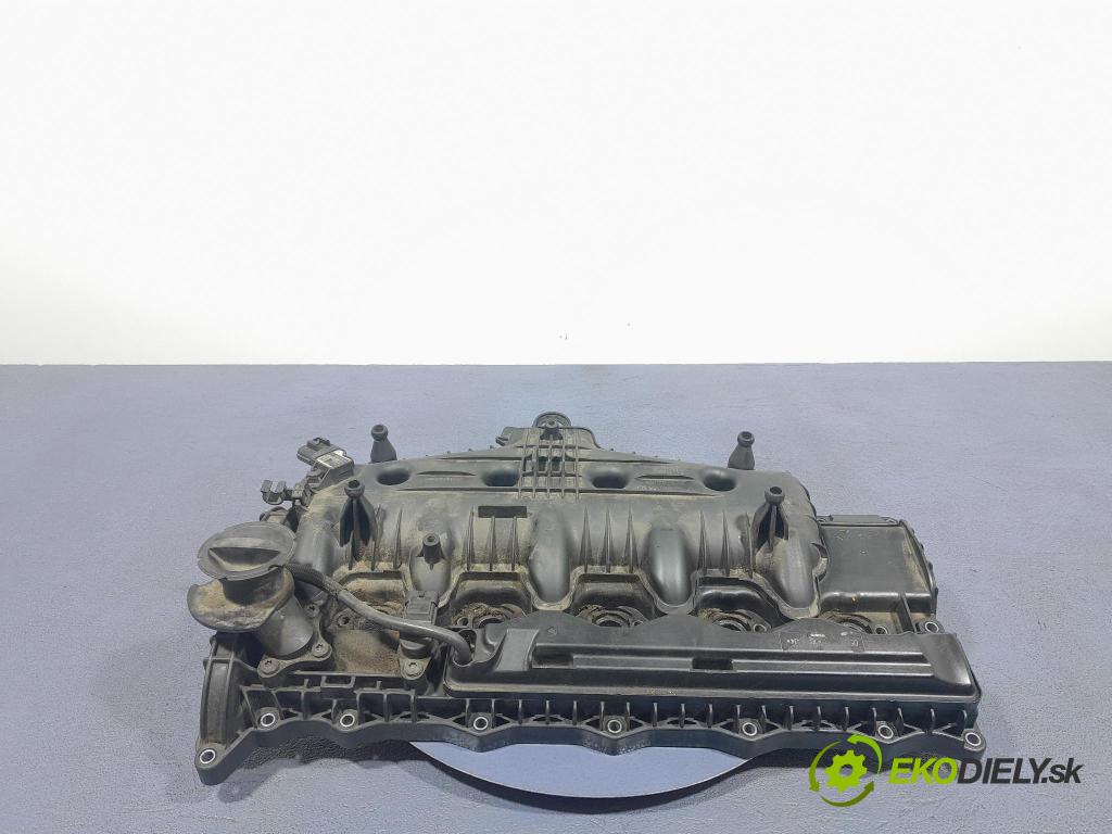 Volvo S40 2012 kryt Ventily 31338169