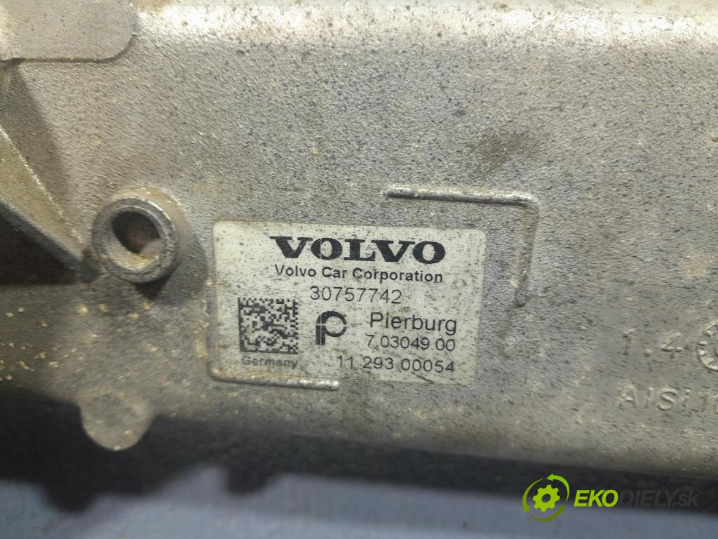 Volvo S40 2012 Chladič EGR 30757742