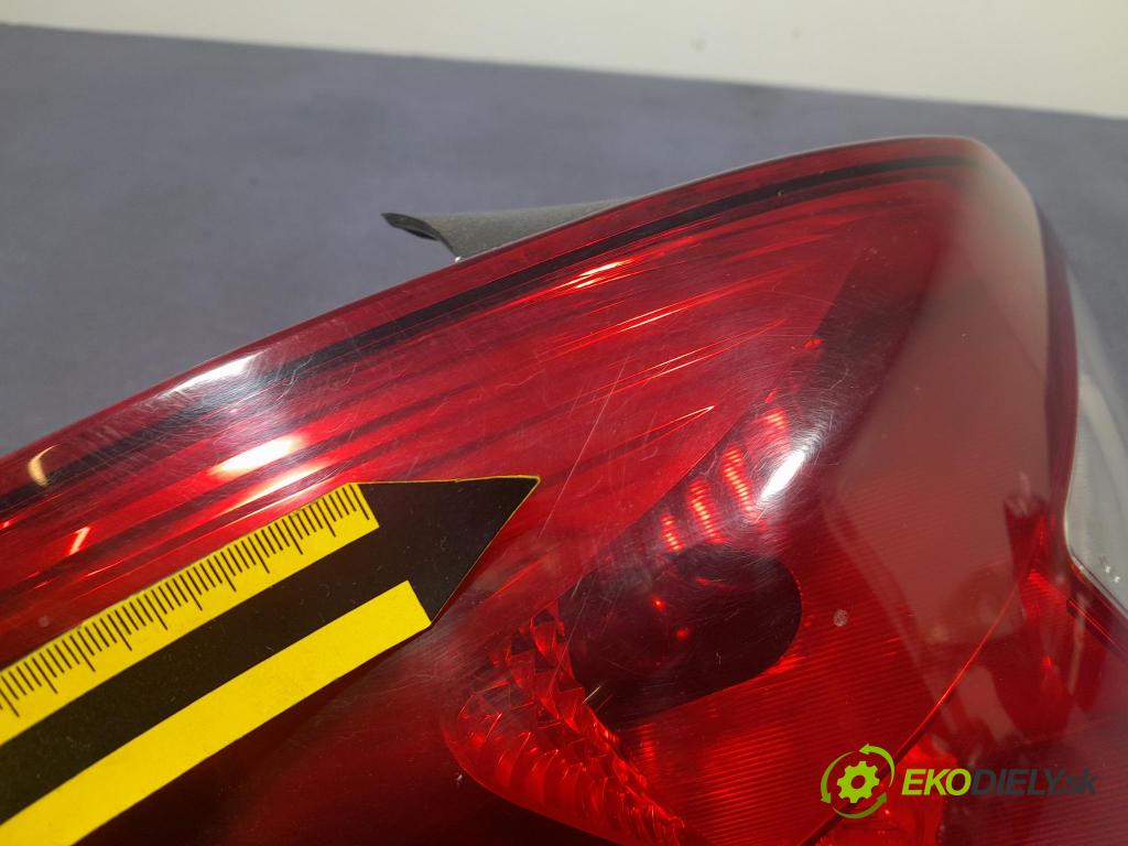 Opel Corsa 2009 světlo Zad: levá Mimo: 89037882