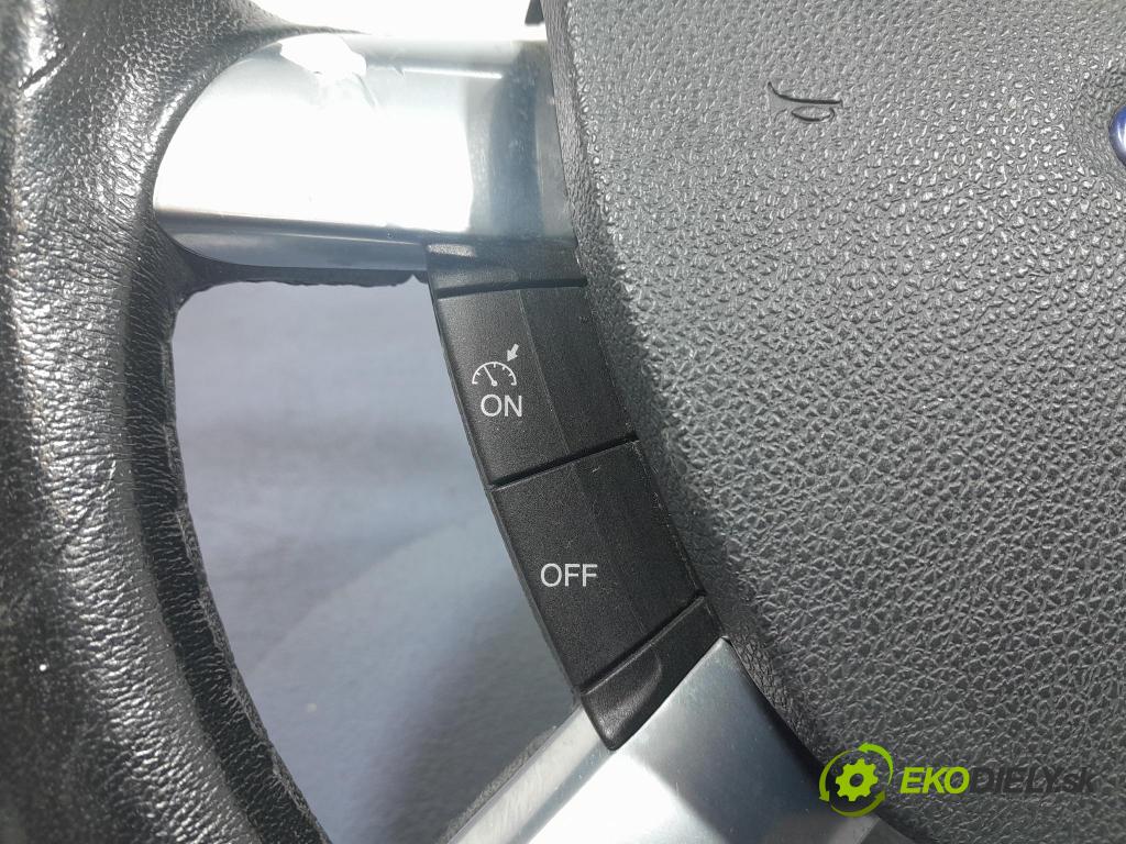 Ford Focus 2008 volant 4M513600CL