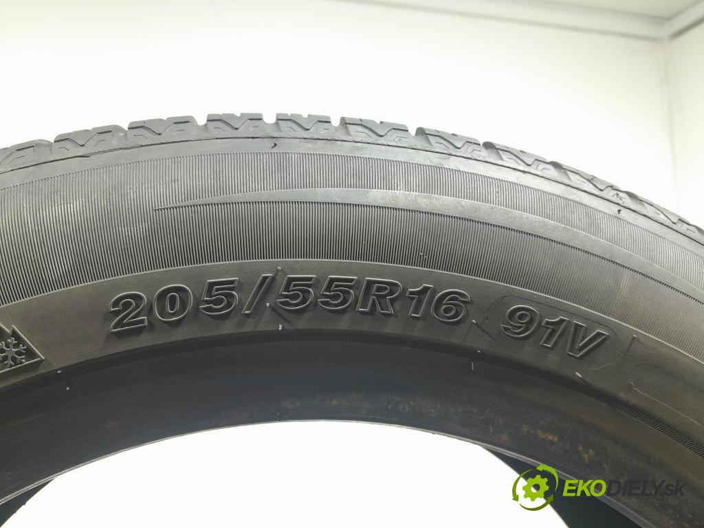 Ford Focus 2008 pneumatiky: Víceúrovňové 8859903106980