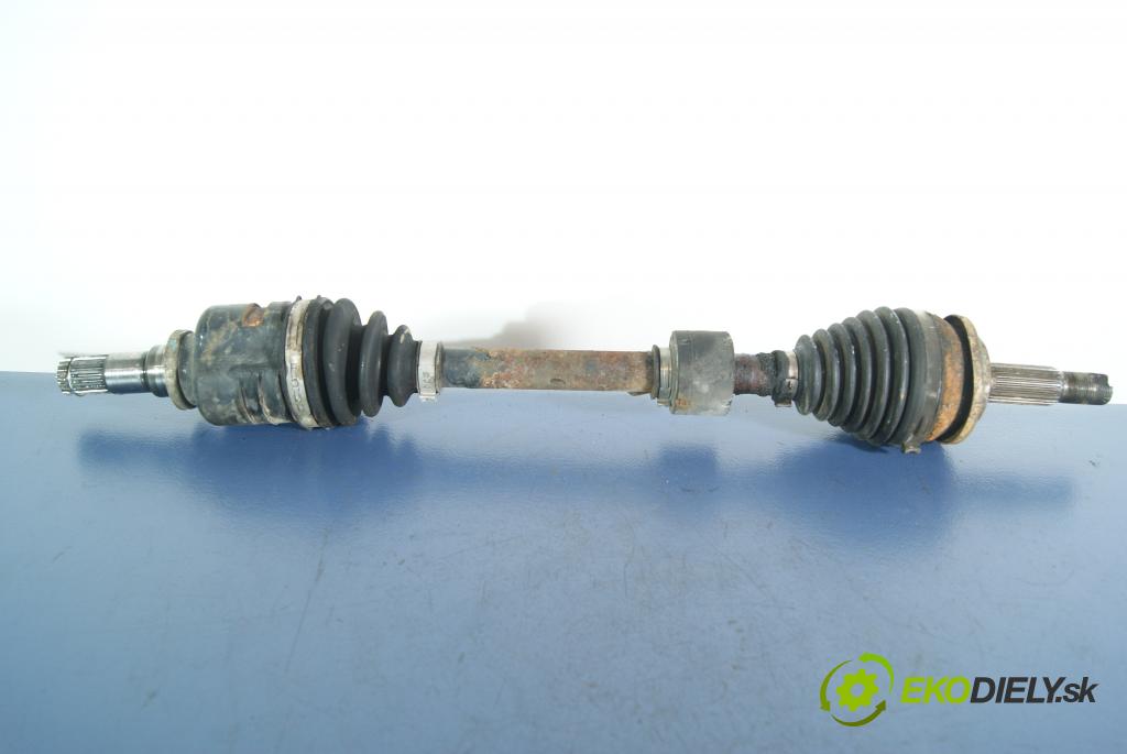 Toyota Avensis 2009 poloos ľavá Predné