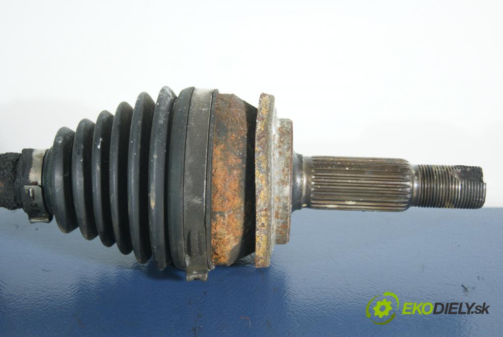 Toyota Avensis 2009 poloos ľavá Predné 