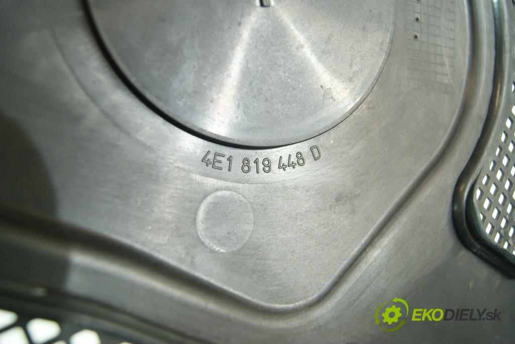 Audi A8 2003 torpédo 4E1819448