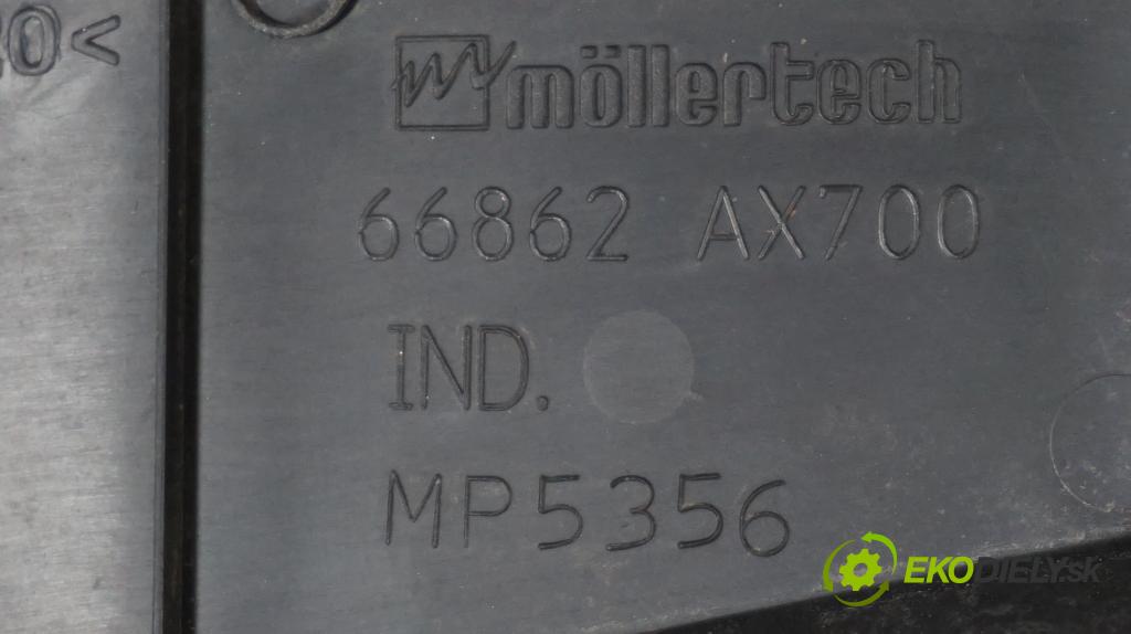 Nissan Micra 2003 torpédo 66862AX700