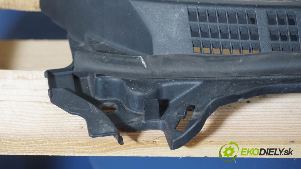 Nissan Micra 2003 torpédo 66862AX700