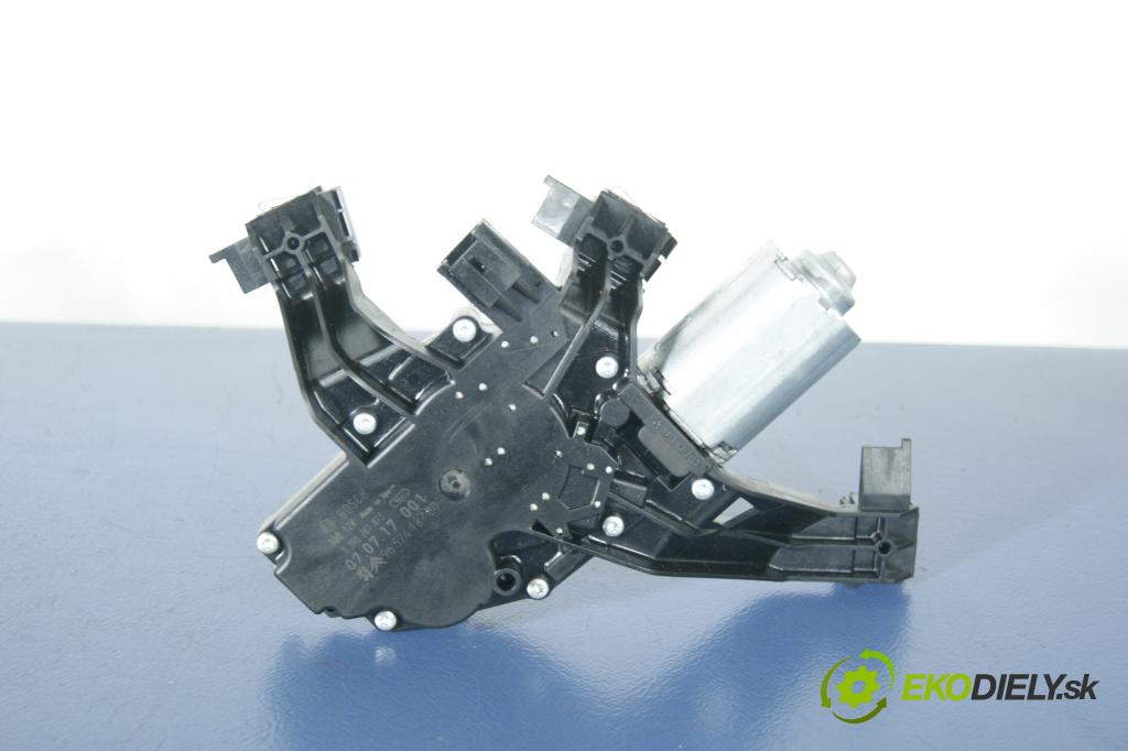 Peugeot 207 2007 motor: Stierače: zad 9652418780
