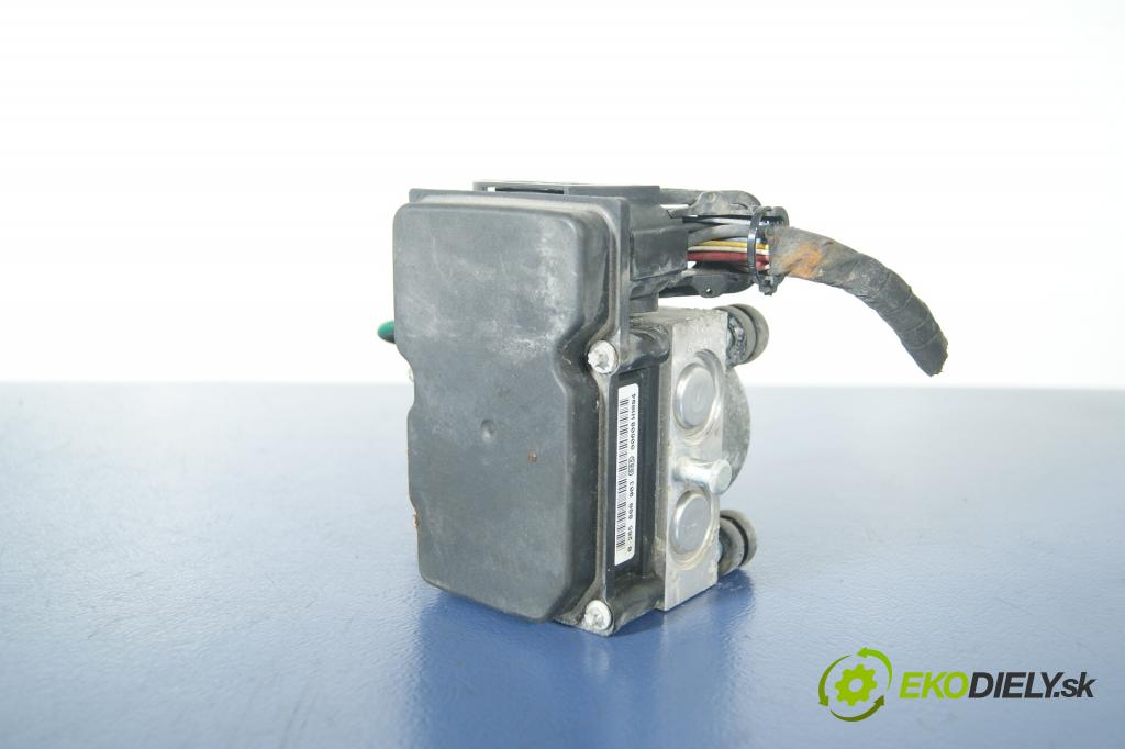 Dacia Duster 2010 čerpadlo ABS x 8200846463