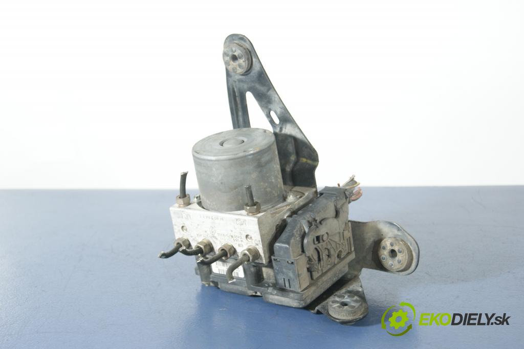 Renault Megane 2004 čerpadlo ABS x 8200377455